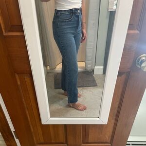 Abercrombie 90s Straight Ultra High Rise